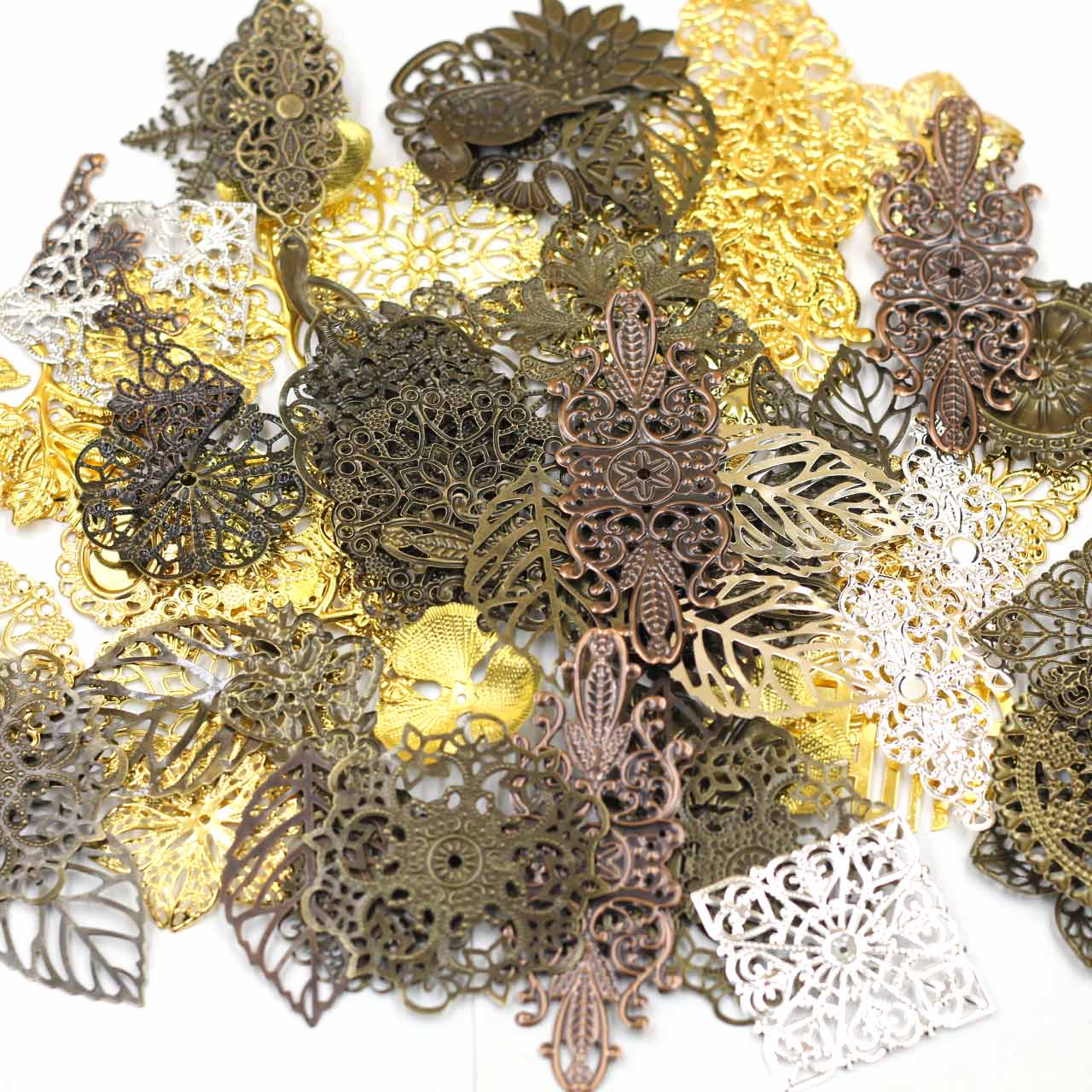 Craft Embellishment - 装飾コネクタランダム混合三角形花柄フィリグリーラップ合金クラフトジュエリー DIY アクセサリー所見