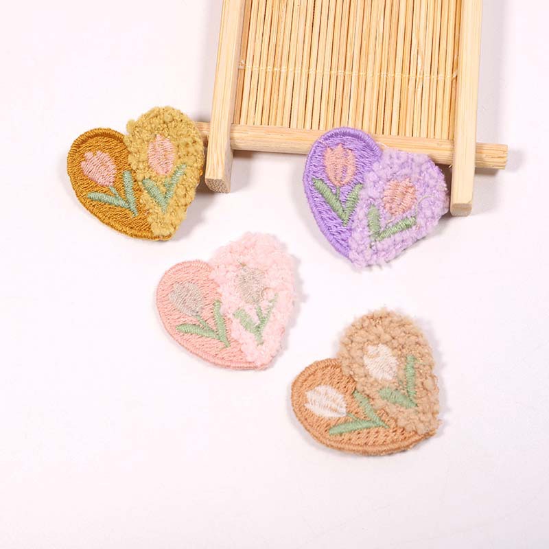 ウールの豪華な愛の花のアップリケ,10個,縫製用品,パッチ, - Applique Patch Flower のレビューと価格