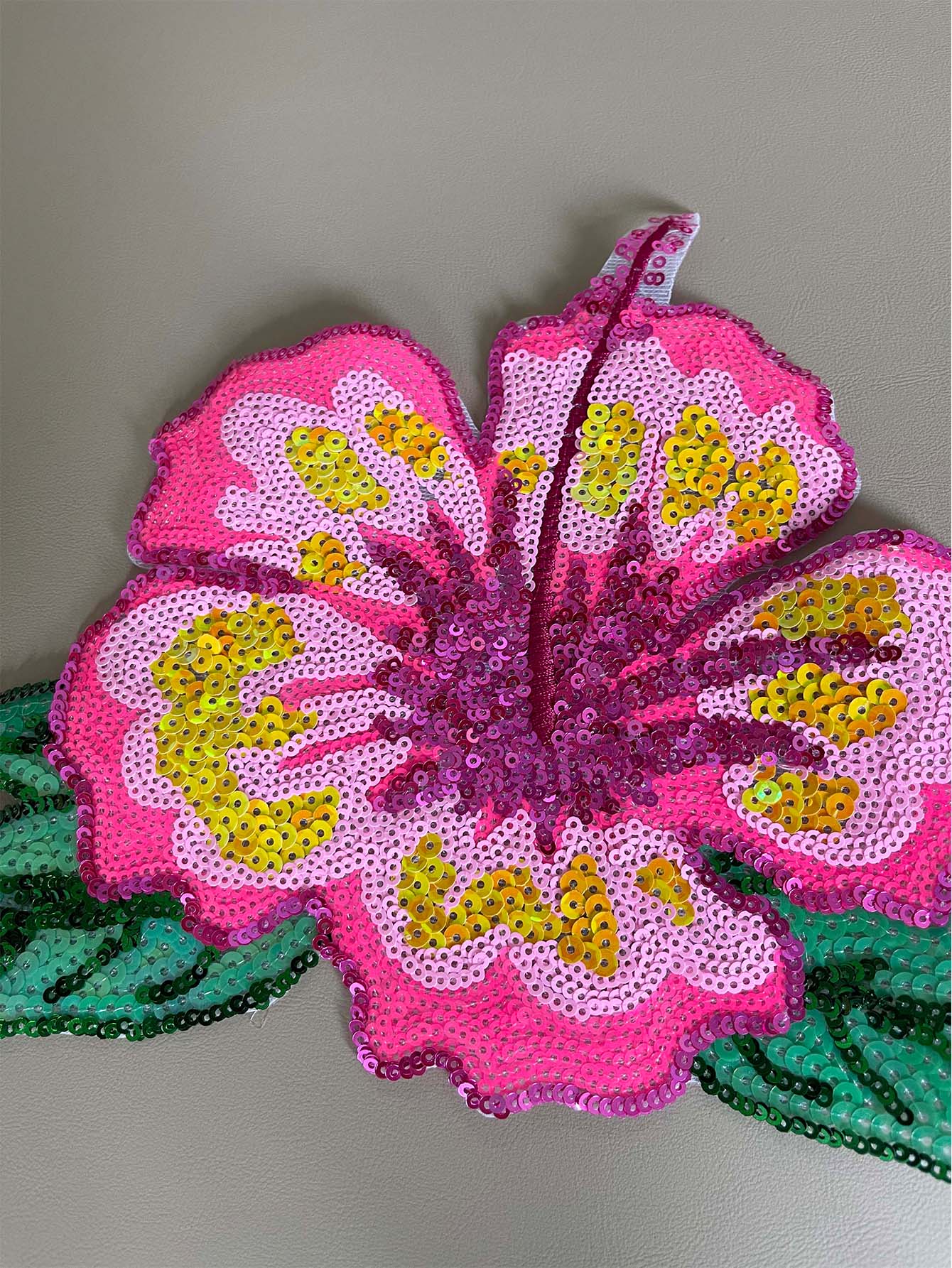 1 ピース 26 センチメートルシャイニングピンクスパンコー - Applique Patch Flower のレビューと価格